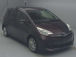 2013 Toyota Ractis