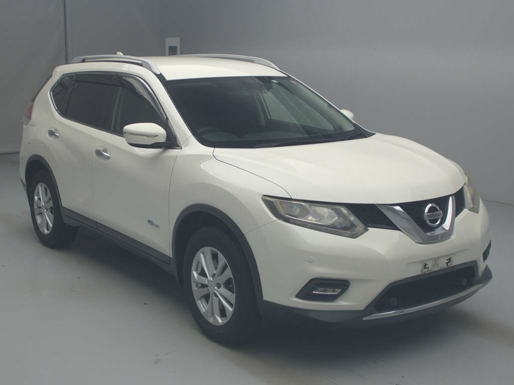 2015 Nissan X-Trail HNT32[2]