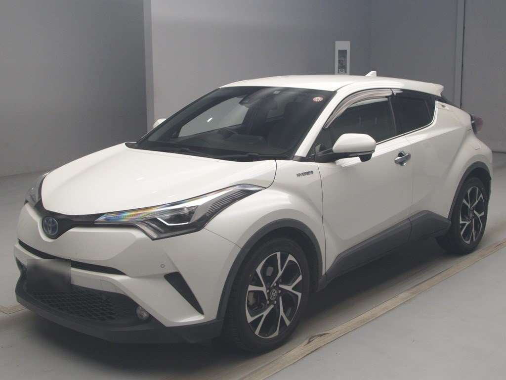 2017 Toyota C-HR ZYX10[0]