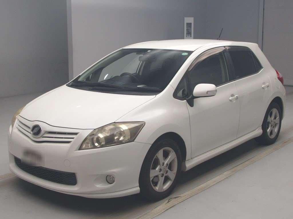 2010 Toyota Auris ZRE152H[0]