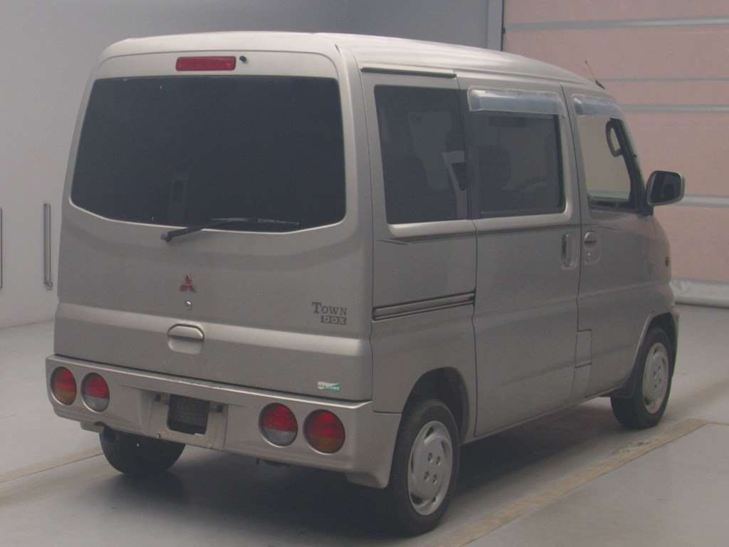 1999 Mitsubishi Town Box U61W[1]