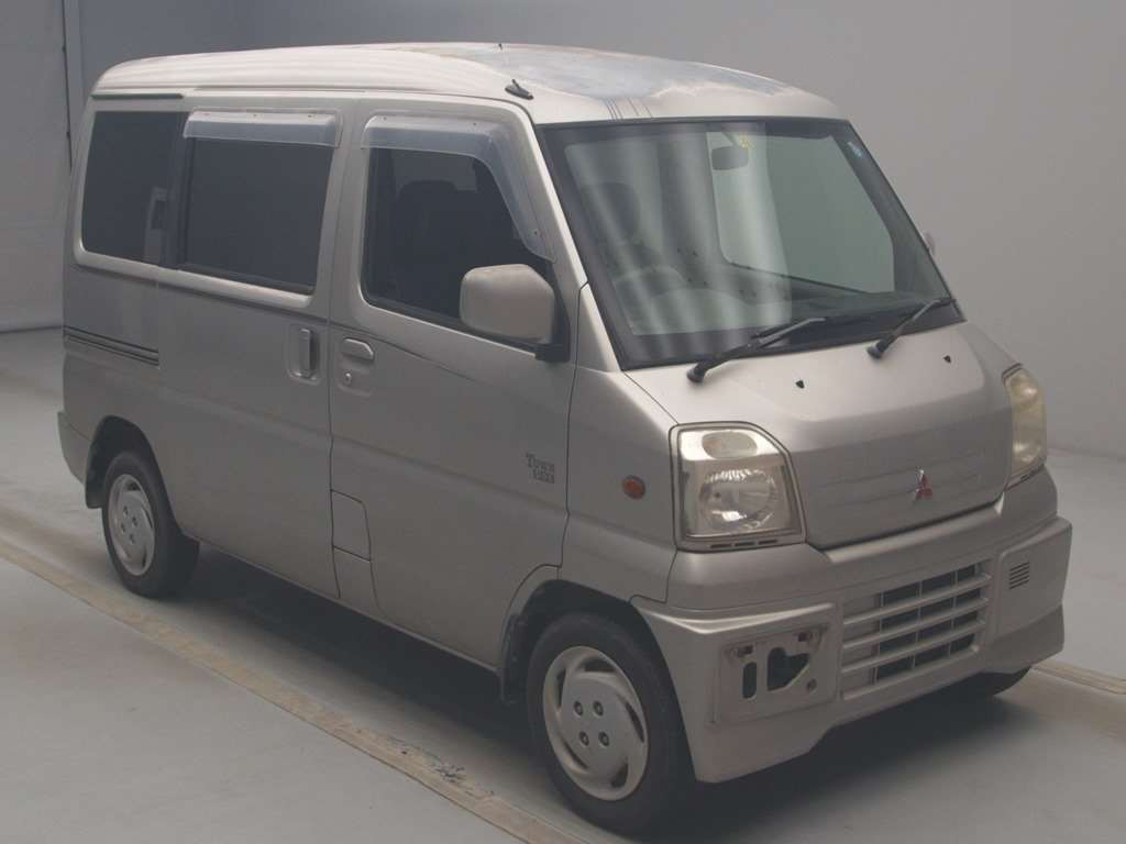 1999 Mitsubishi Town Box U61W[2]