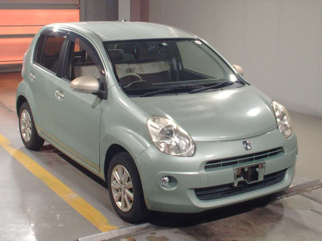 2011 Toyota Passo NGC30[2]