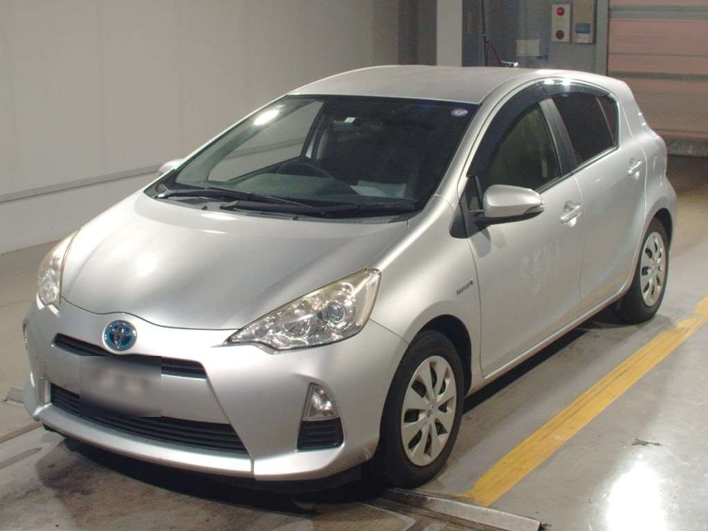 2014 Toyota Aqua NHP10[0]