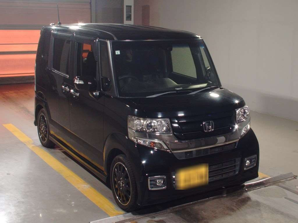 2017 Honda N-BOX CUSTOM JF1[2]