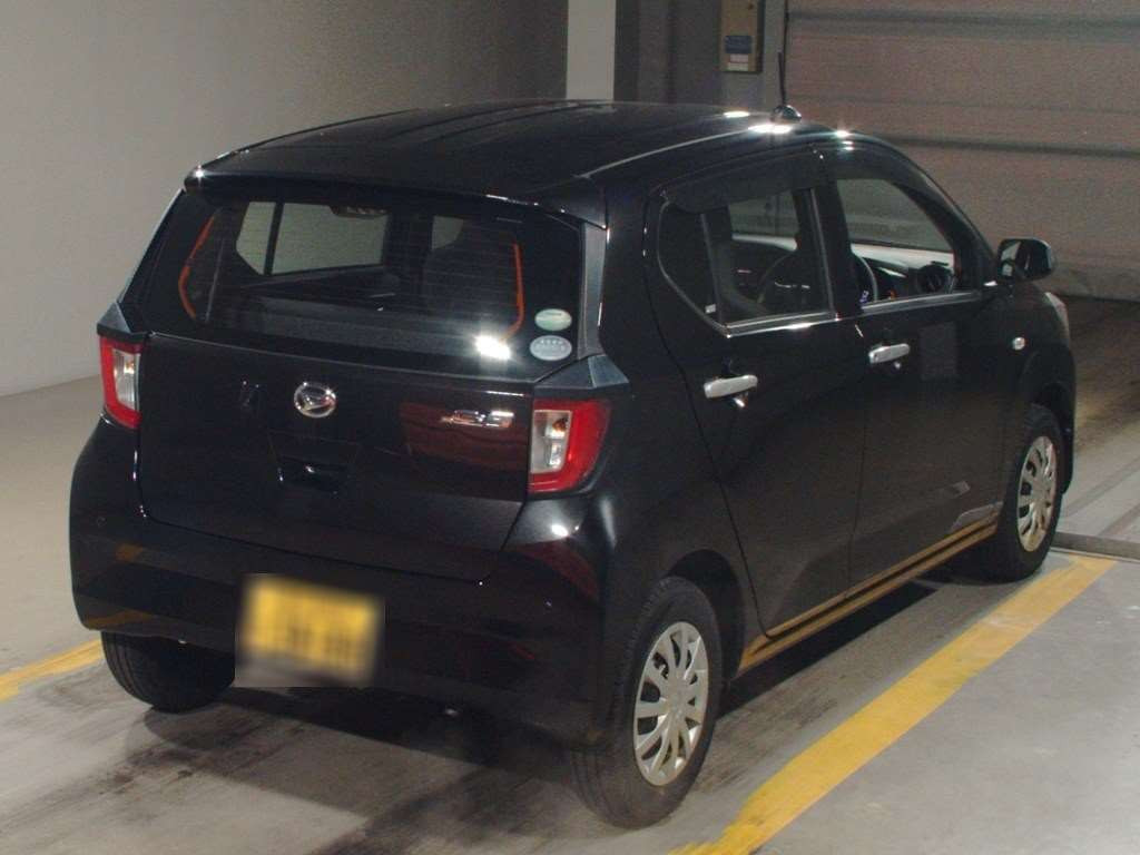 2018 Daihatsu Mira es LA350S[1]