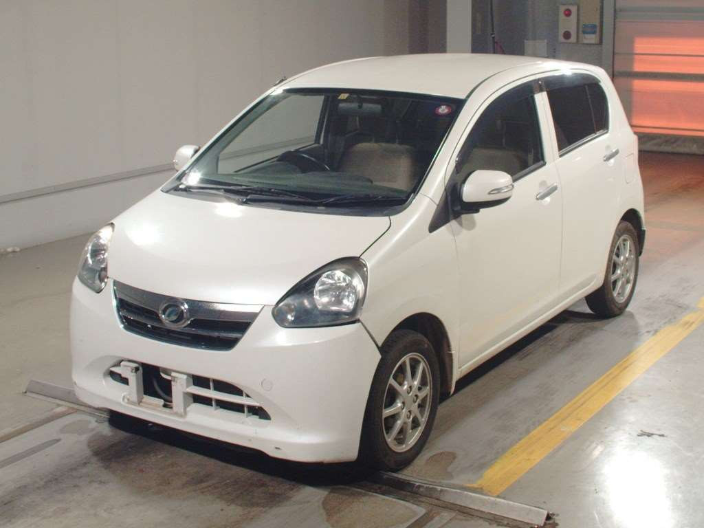 2011 Daihatsu Mira es LA300S[0]