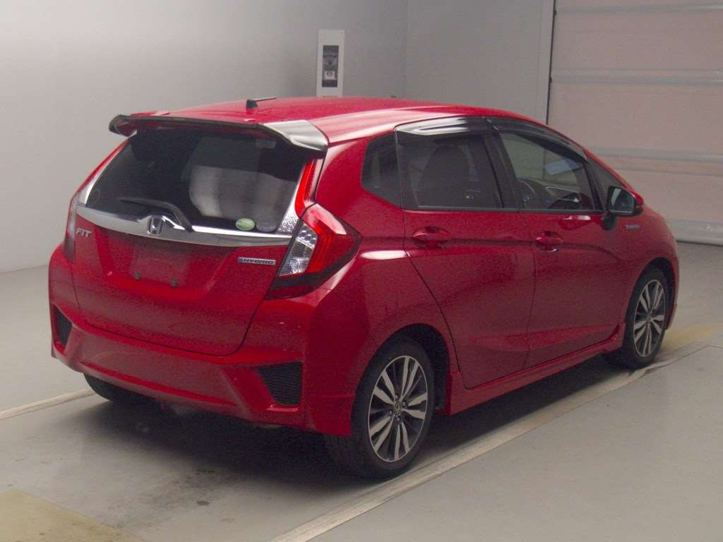 2014 Honda Fit Hybrid GP5[1]