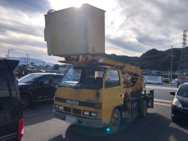 1989 Isuzu Elf Truck