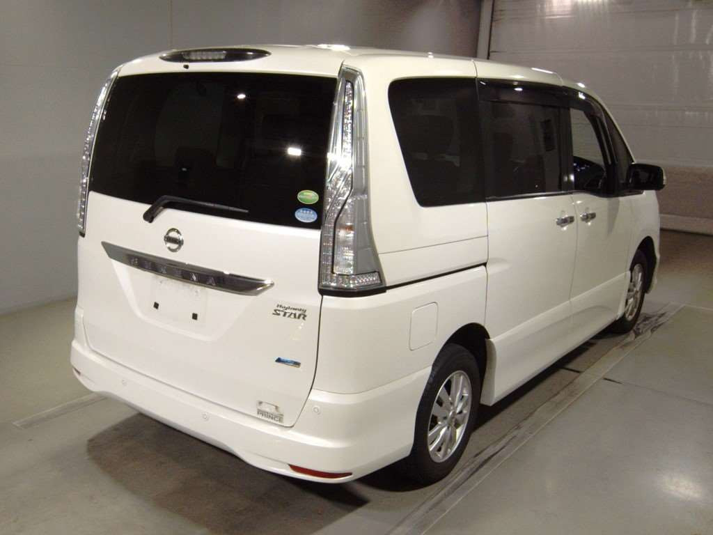 2016 Nissan Serena FNC26[1]