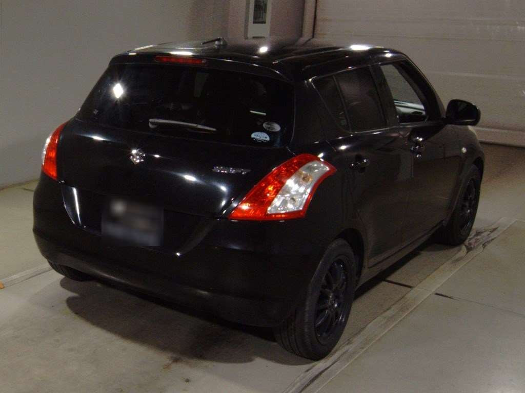 2010 Suzuki Swift ZC72S[1]