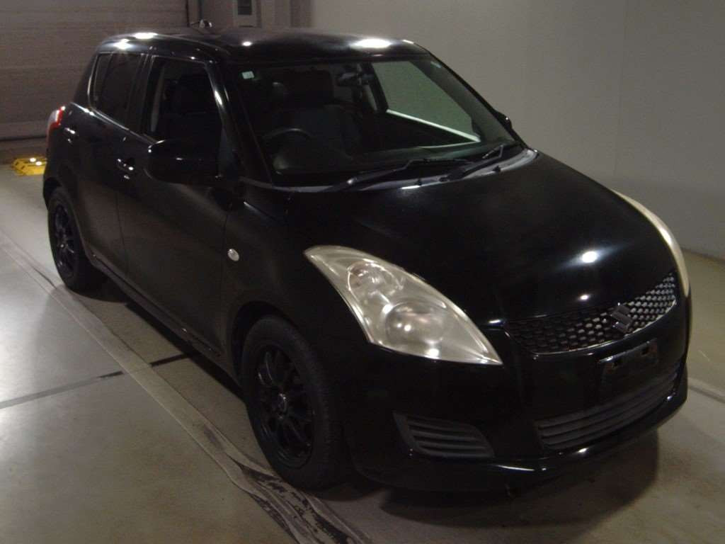 2010 Suzuki Swift ZC72S[2]