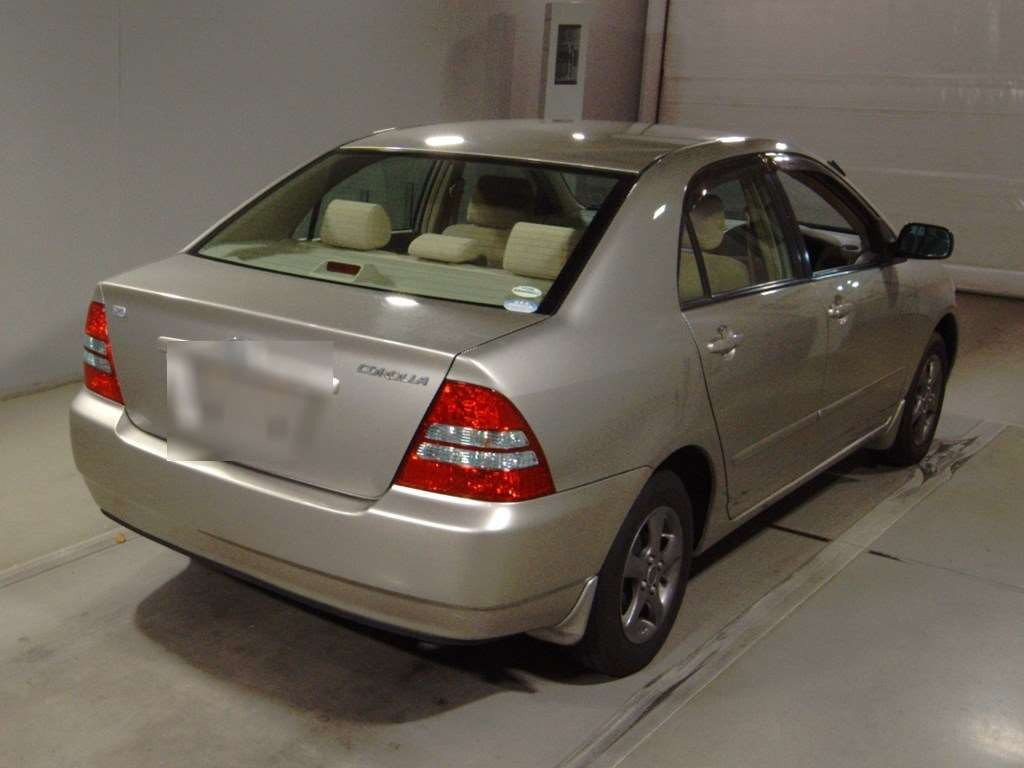 2004 Toyota Corolla Sedan NZE121[1]