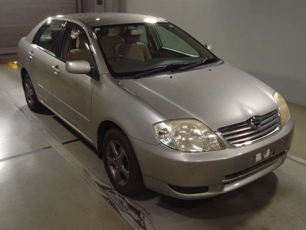 2004 Toyota Corolla Sedan NZE121[2]