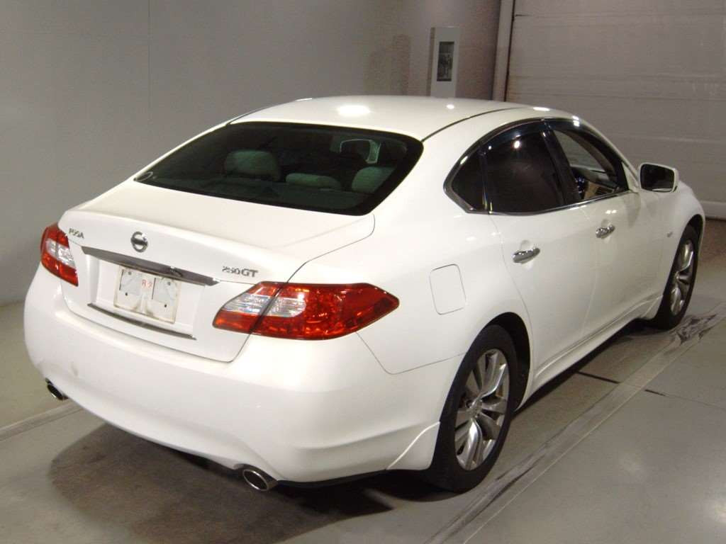 2012 Nissan Fuga Y51[1]