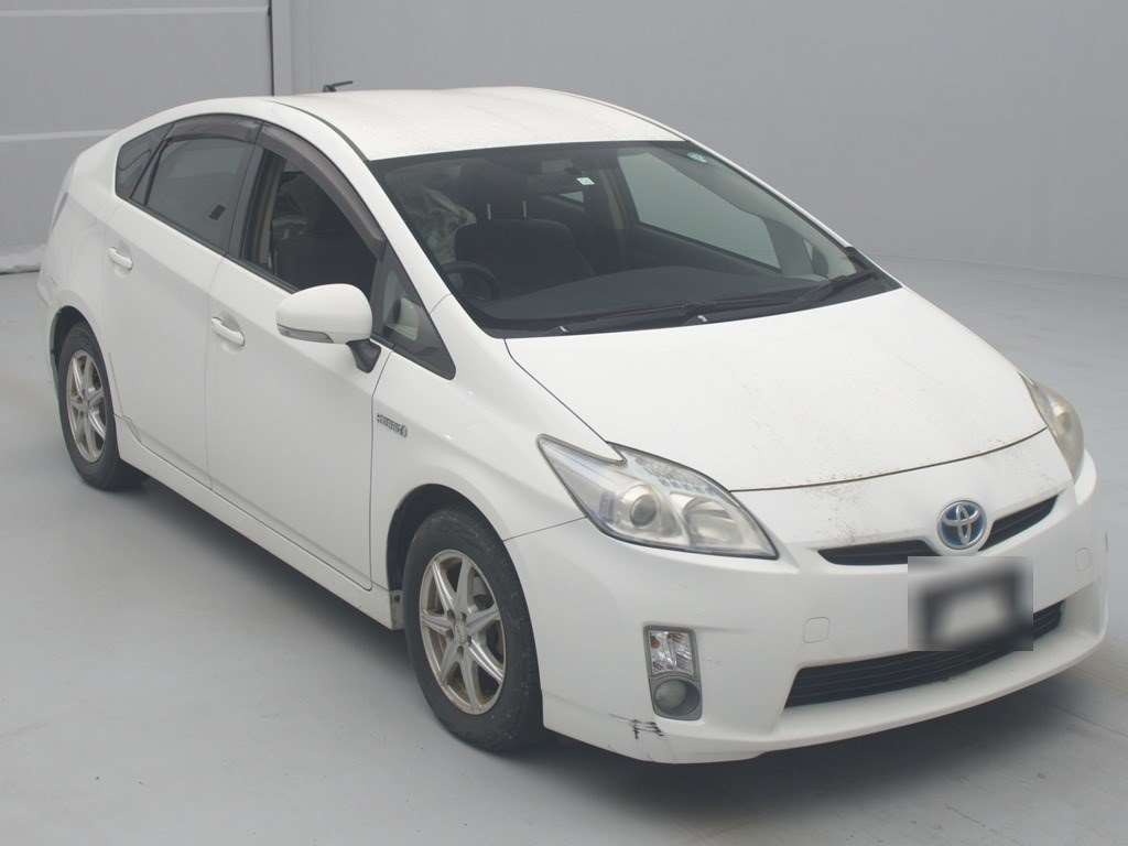 2010 Toyota Prius ZVW30[2]