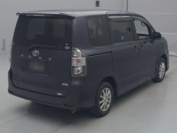 2007 Toyota Voxy