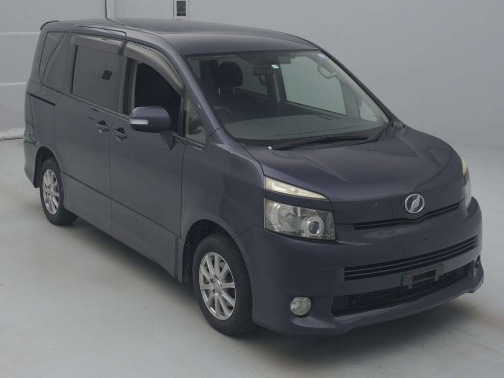 2007 Toyota Voxy ZRR70W[2]