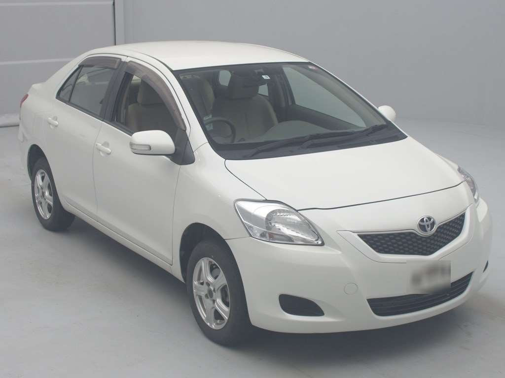 2009 Toyota Belta NCP96[2]