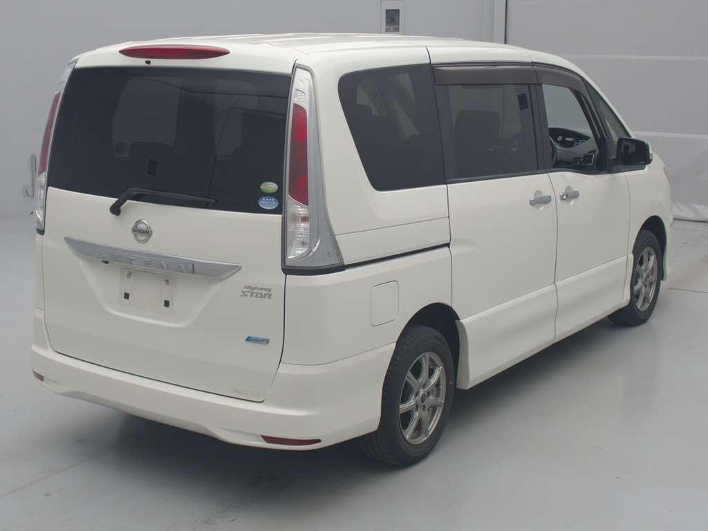 2012 Nissan Serena FNC26[1]