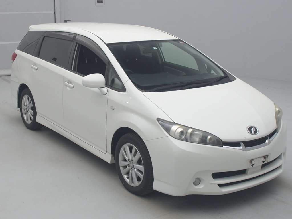 2011 Toyota Wish ZGE20W[2]