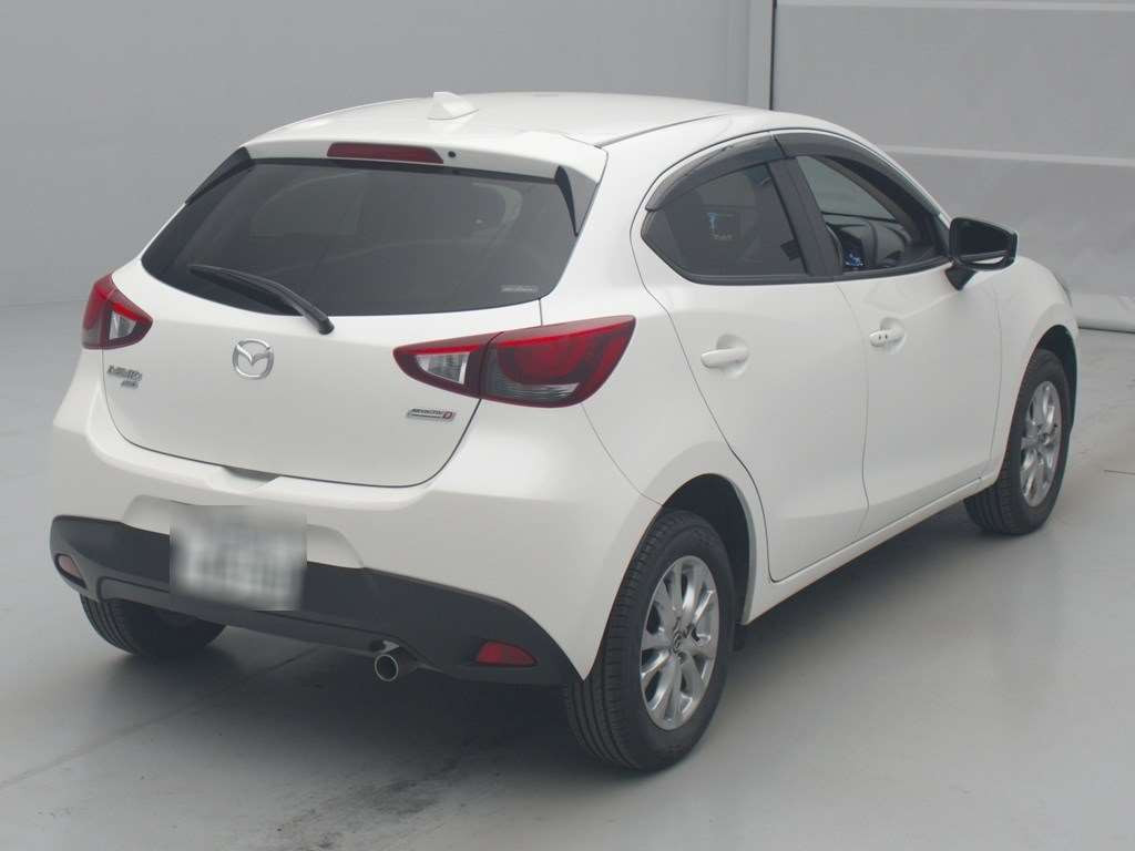 2017 Mazda Demio DJ5AS[1]