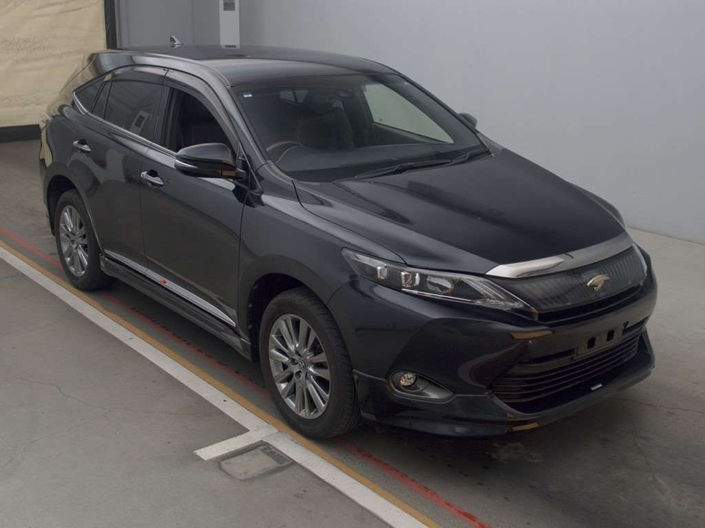 2017 Toyota Harrier ZSU60W[2]