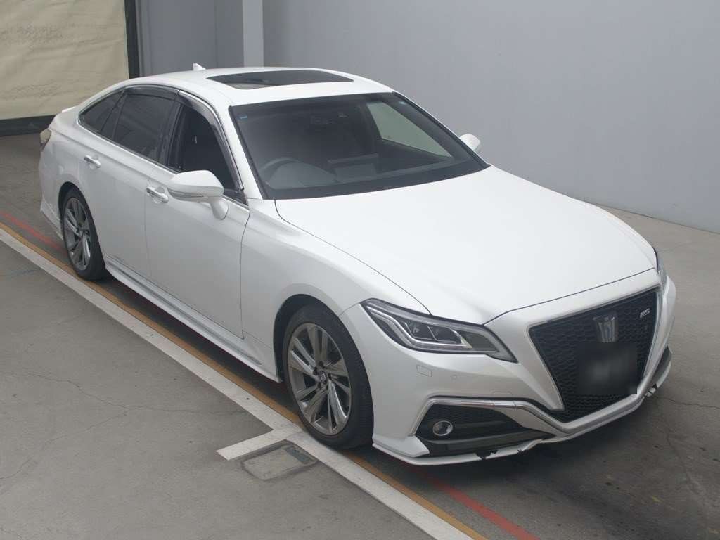 2021 Toyota Crown Hybrid AZSH20[2]