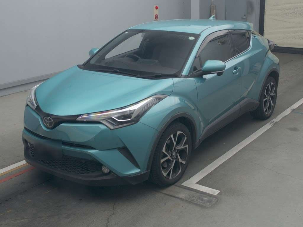 2017 Toyota C-HR NGX50[0]