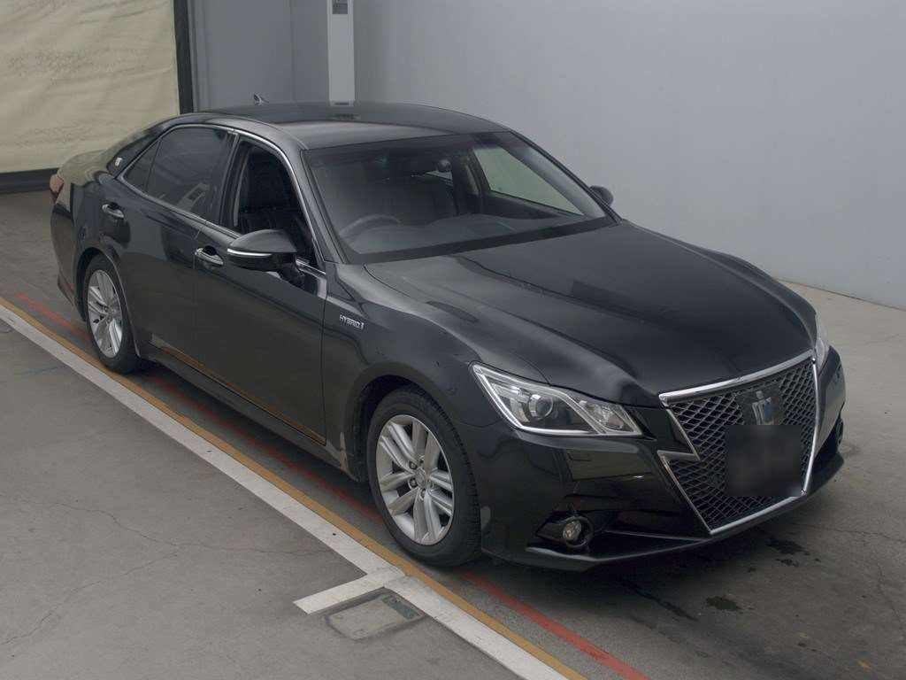 2013 Toyota Crown Hybrid AWS210[2]