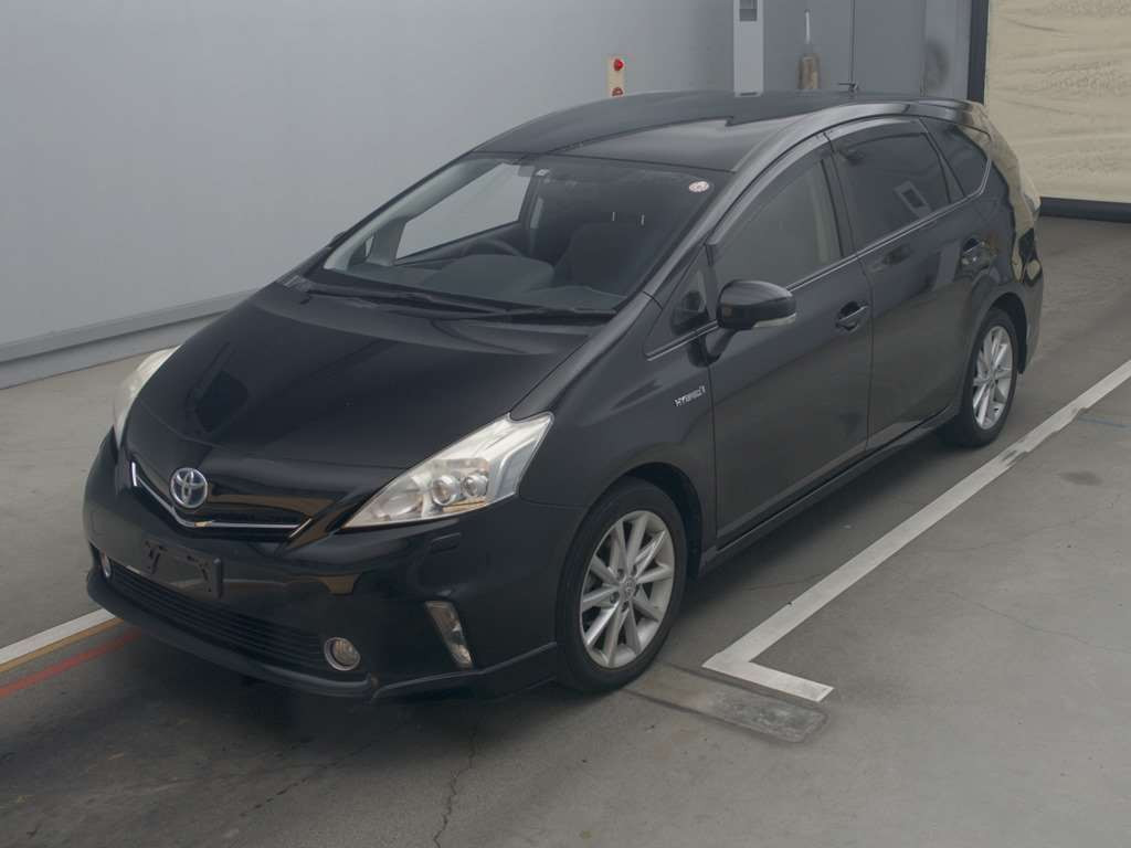 2013 Toyota Prius alpha ZVW41W[0]