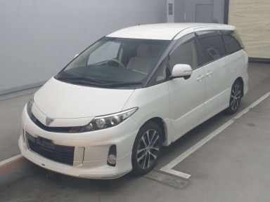 2013 Toyota Estima