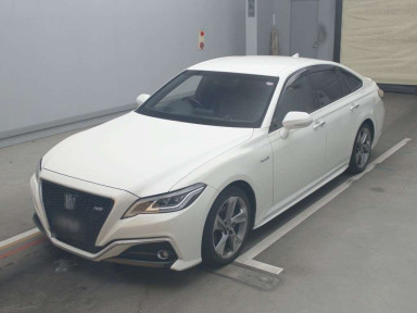 2018 Toyota Crown Hybrid