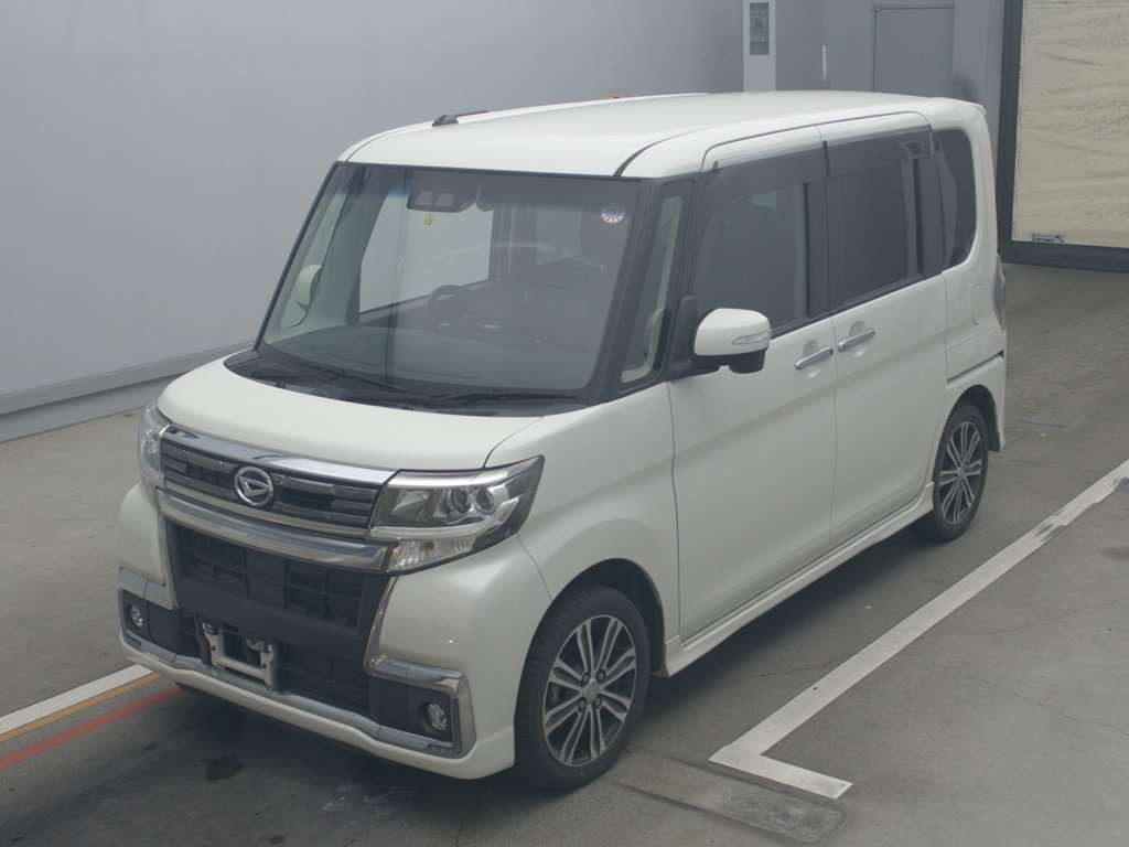 2017 Daihatsu Tanto Custom LA610S[0]