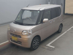 2012 Daihatsu Tanto