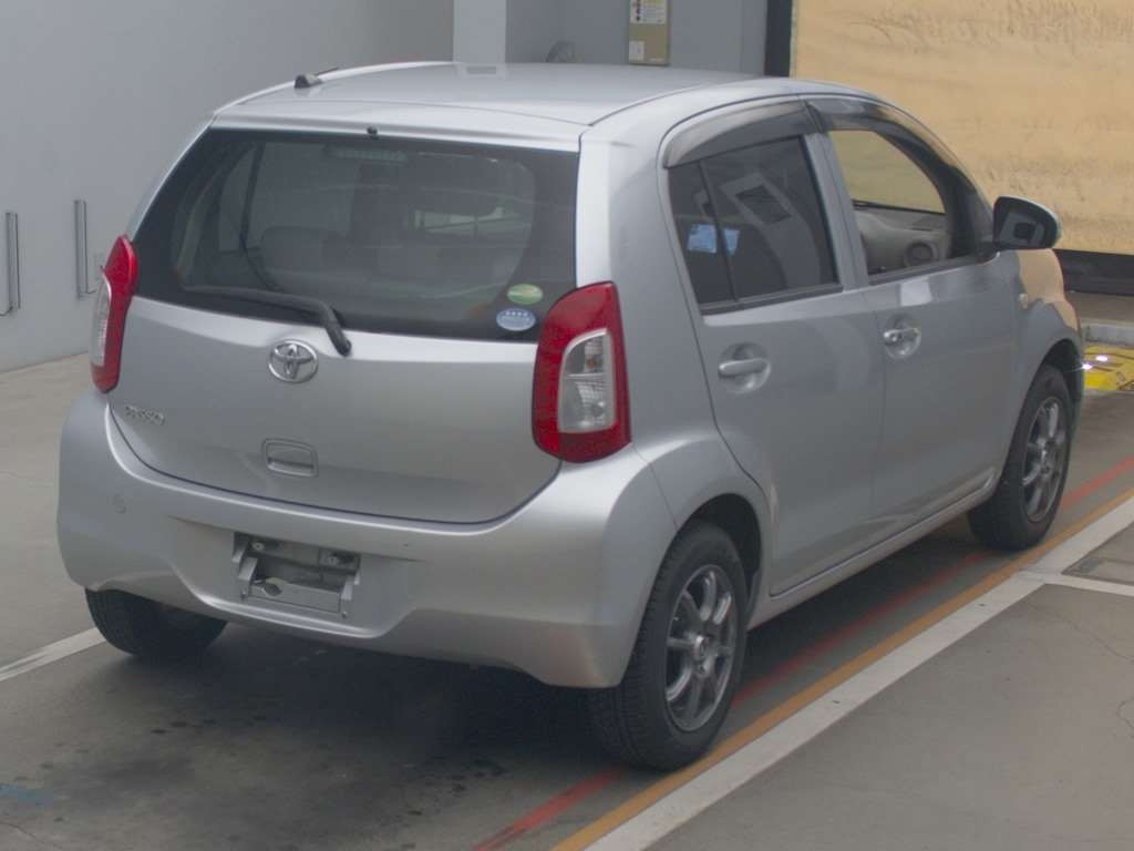 2015 Toyota Passo KGC30[1]