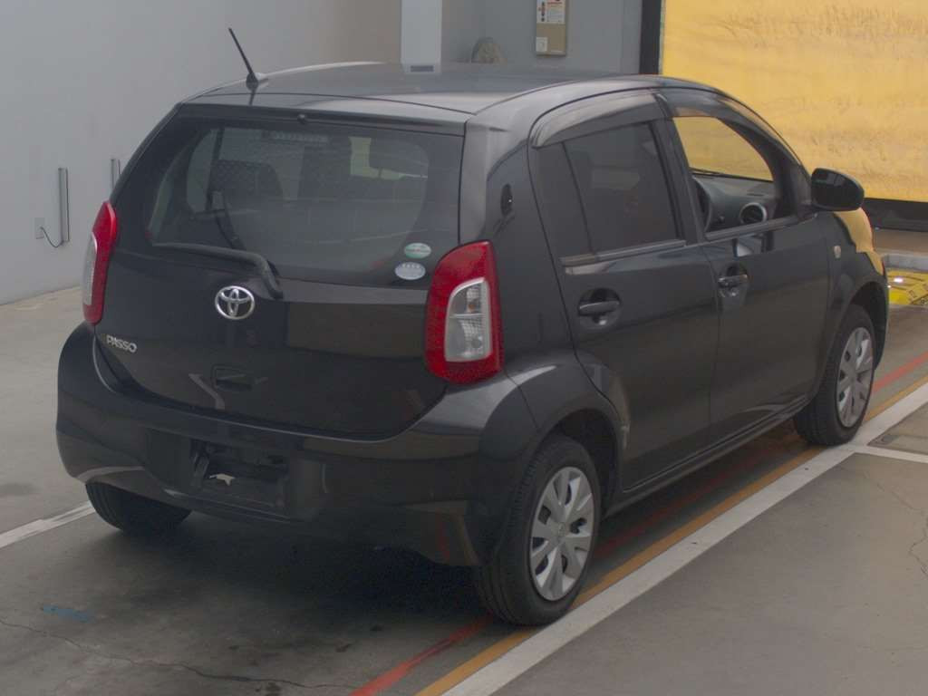 2015 Toyota Passo KGC30[1]