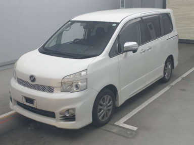 2012 Toyota Voxy