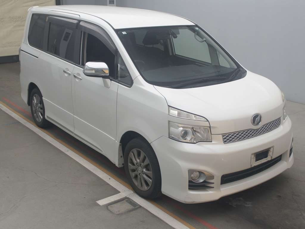 2012 Toyota Voxy ZRR70W[2]