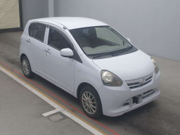 2012 Daihatsu Mira es