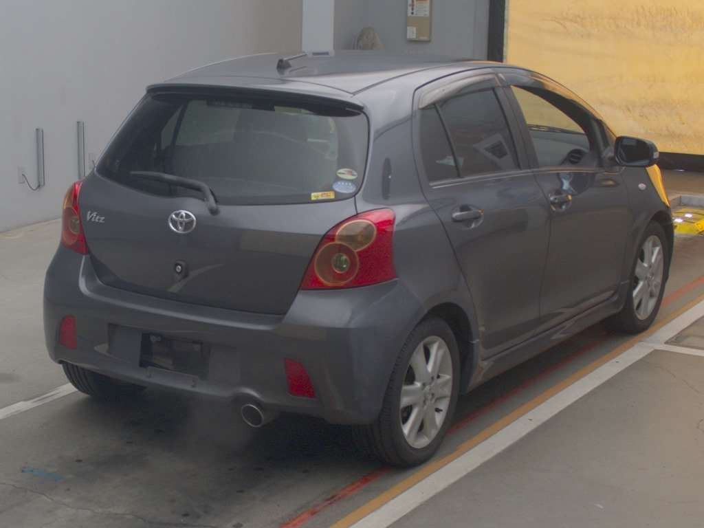 2007 Toyota Vitz NCP91[1]