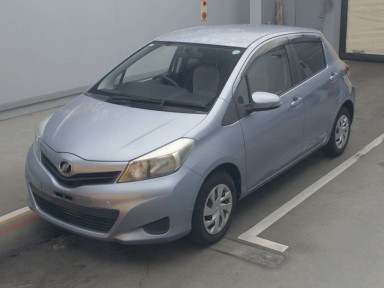 2011 Toyota Vitz