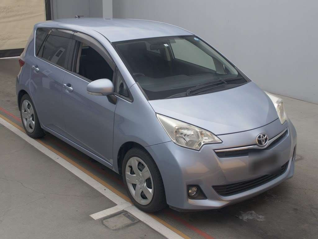 2012 Toyota Ractis NCP120[2]