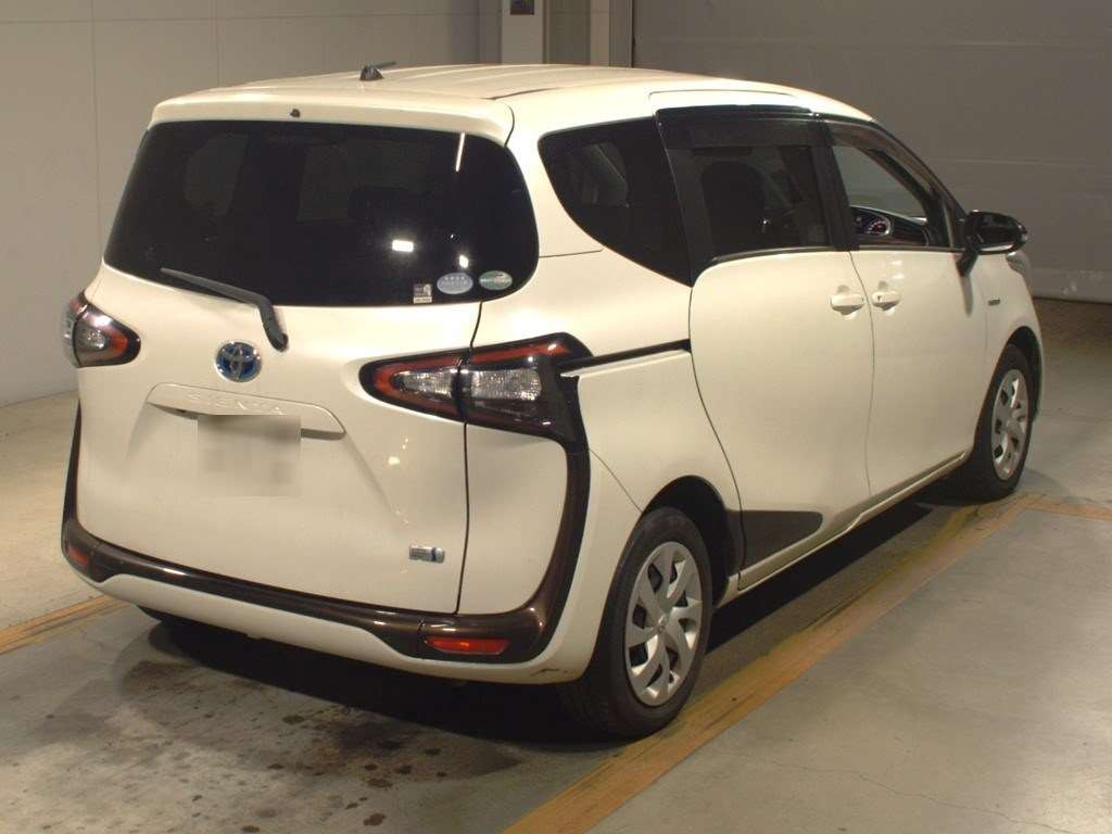 2015 Toyota Sienta NHP170G[1]