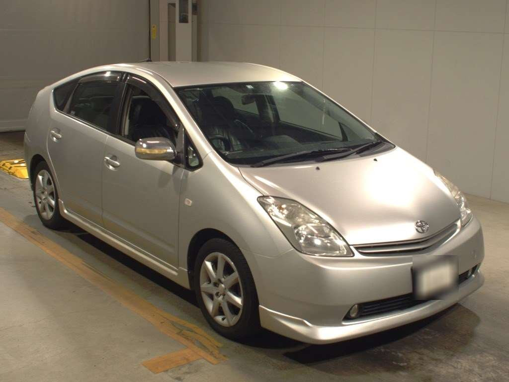 2003 Toyota Prius NHW20[2]