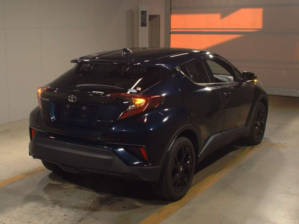 2019 Toyota C-HR NGX10[1]