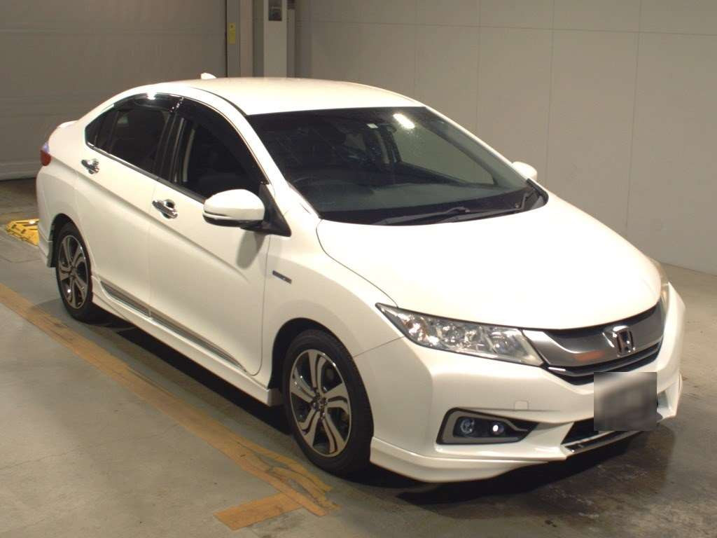 2016 Honda Grace GM4[2]