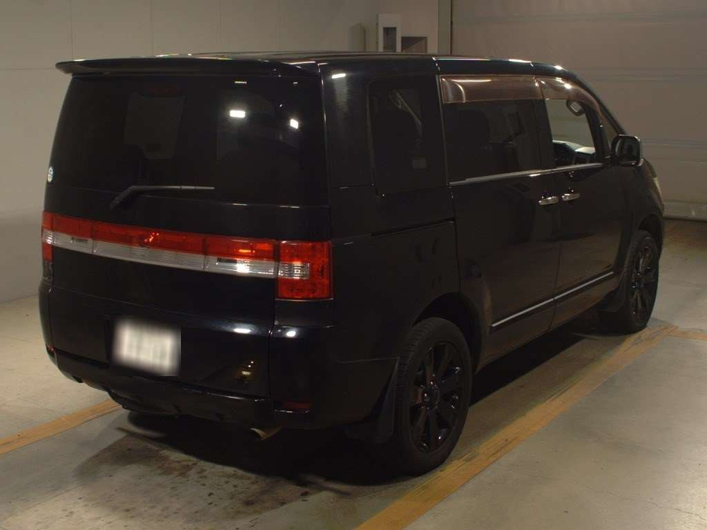 2008 Mitsubishi Delica D5 CV5W[1]