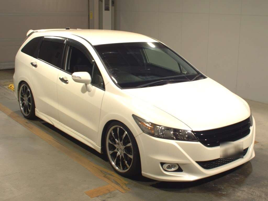 2012 Honda Stream RN6[2]