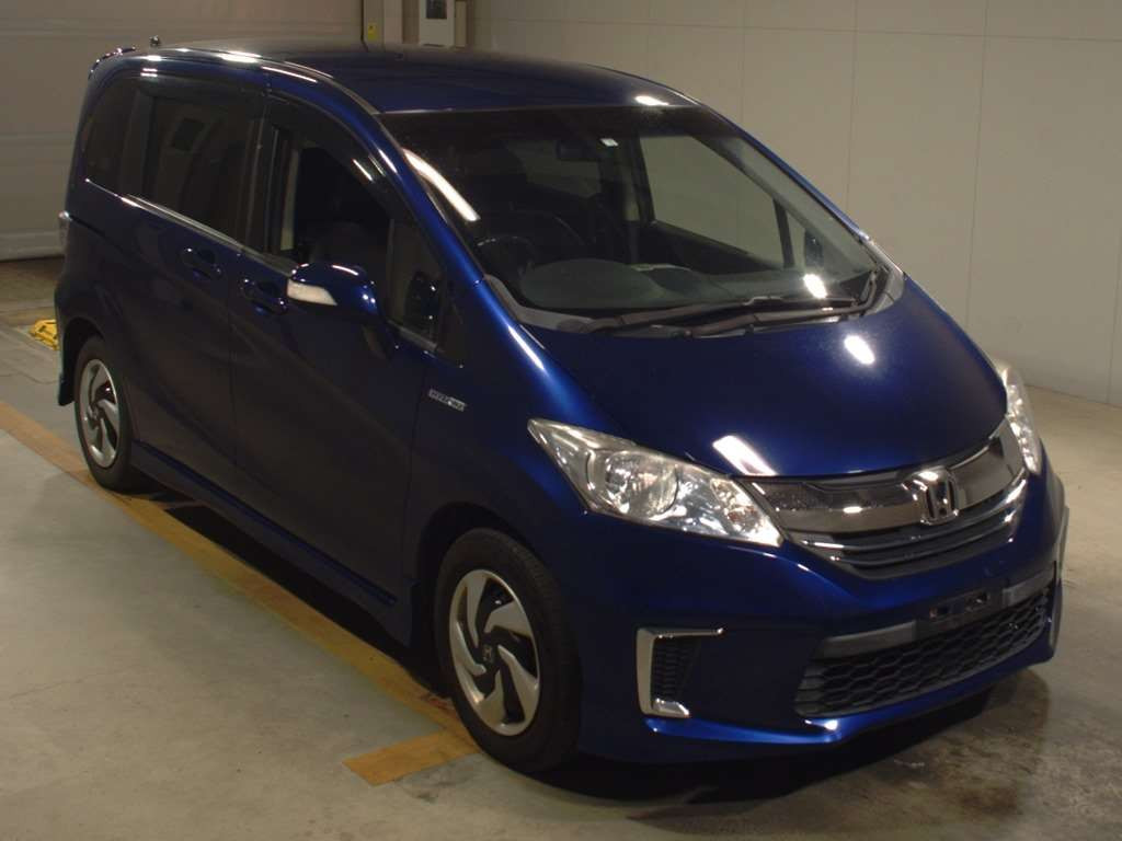 2016 Honda Freed hybrid GP3[2]